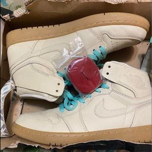 Air Jordan 1 Retro Hi Strap